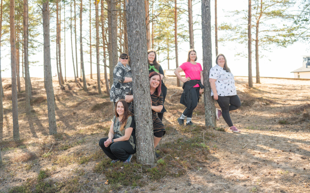 Tilintarkastus Hukassa valmistaudutaan asiakkaiden vastuullisuusraportointiin – siksi osaamista lisättävä myös omassa toiminnassa