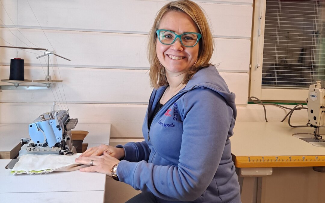 Riemula Ompelimo – korjaus- ja mittatilaustöillä tekstiiliteollisuuden ongelmakohtia vastaan